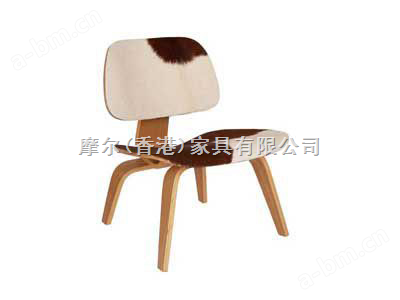 伊姆斯曲木休闲椅子（Eames Molded Plywood Lounge Chair）